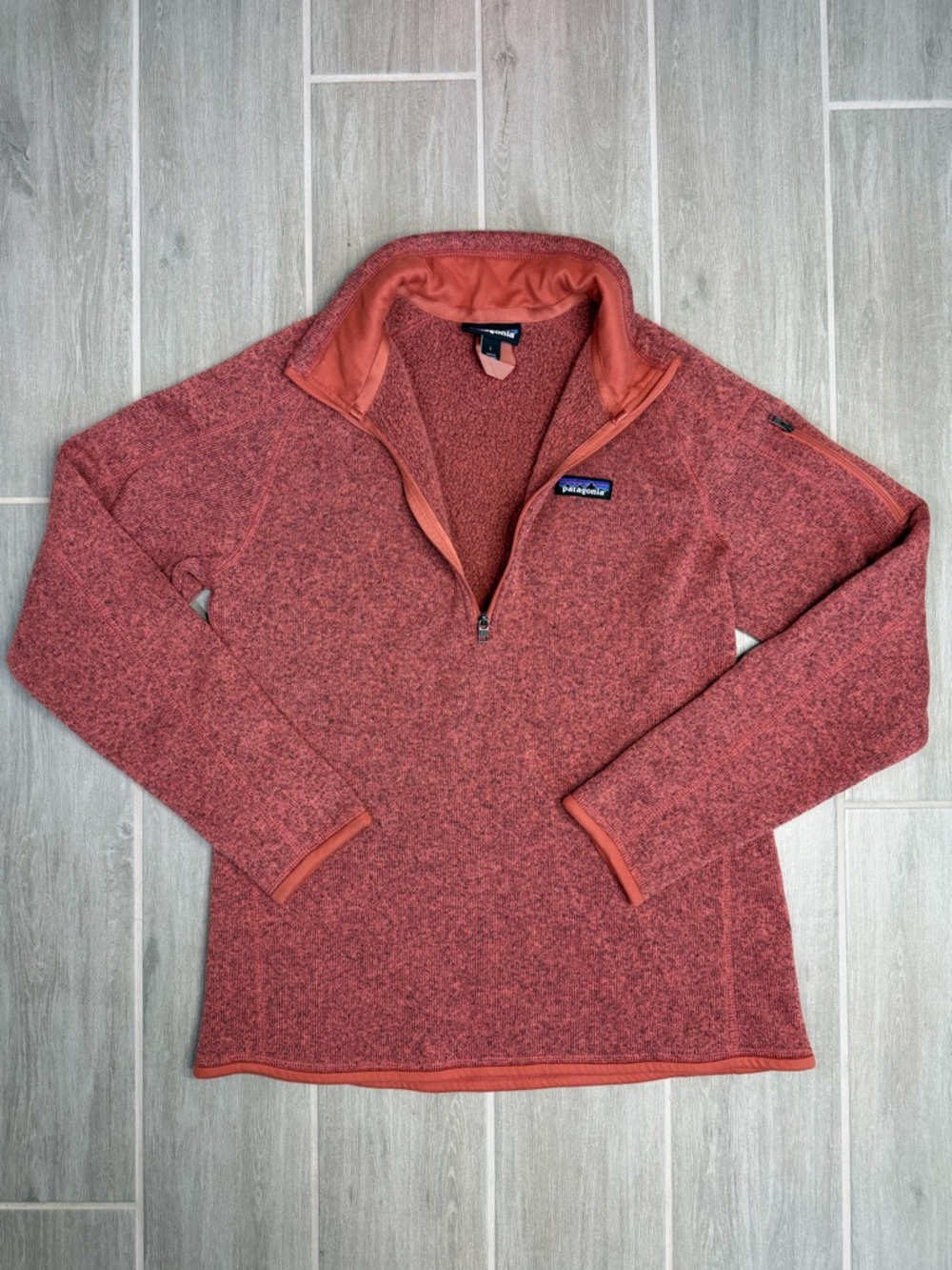 Patagonia Women’s Rust 1/4 Zip Lightweight Pullover Sweater